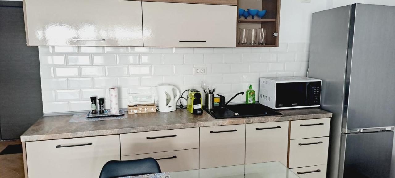 Mamaia Nord Studio La 10 M De Plaja Langa Cluburi Екстер'єр фото