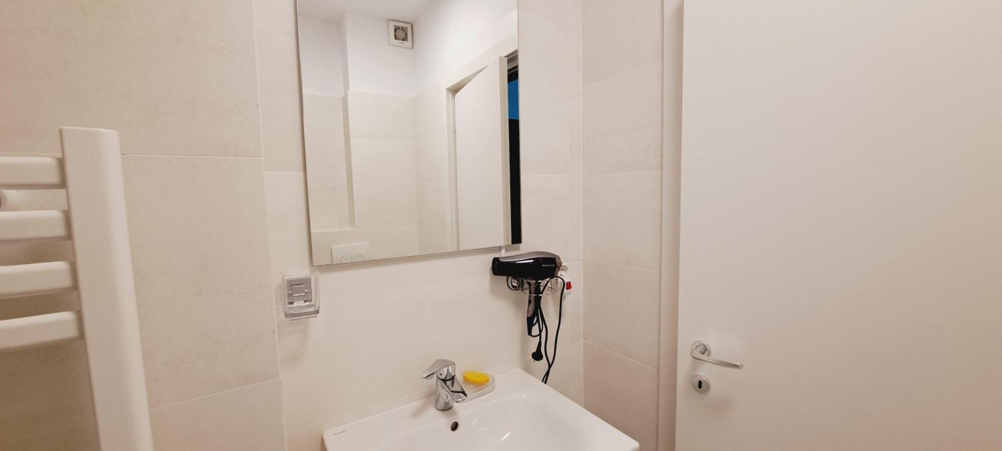 Mamaia Nord Studio La 10 M De Plaja Langa Cluburi Екстер'єр фото