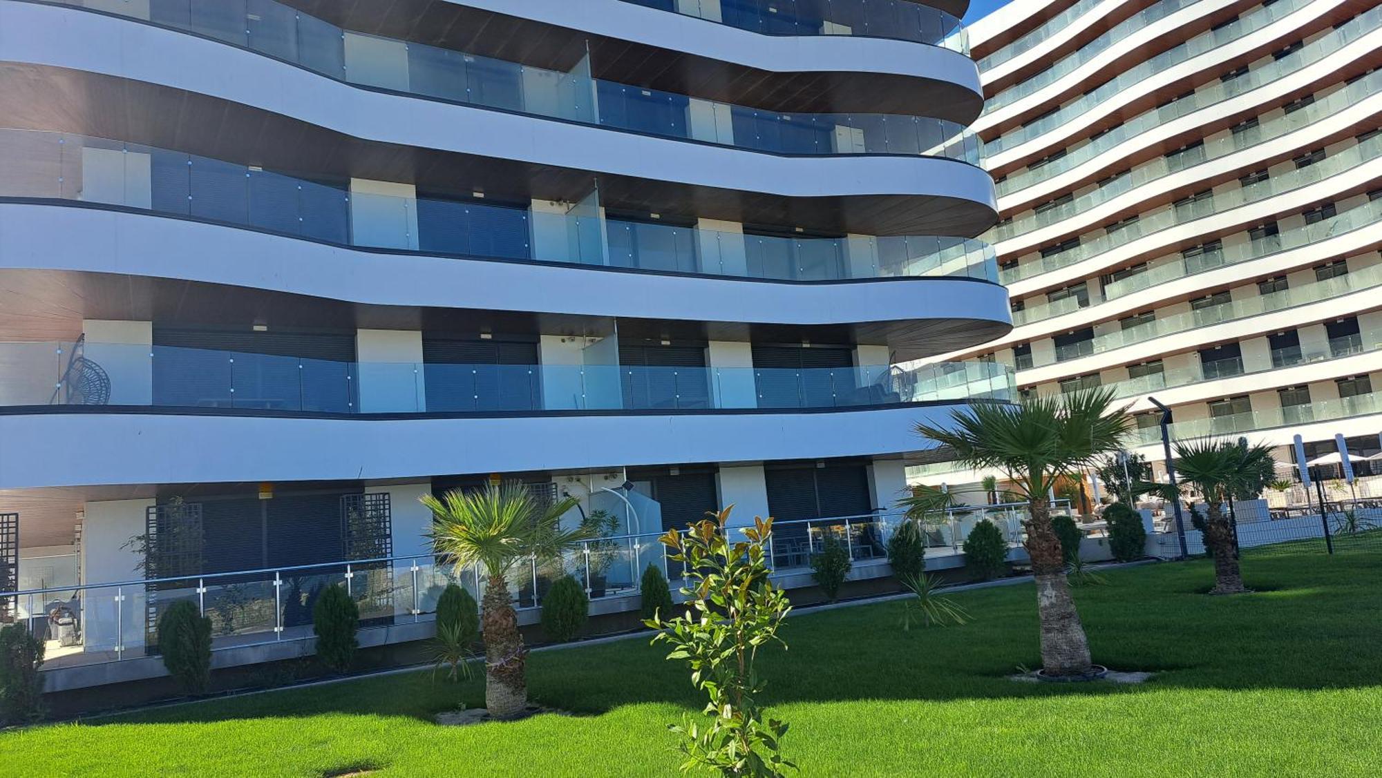 Mamaia Nord Studio La 10 M De Plaja Langa Cluburi Екстер'єр фото